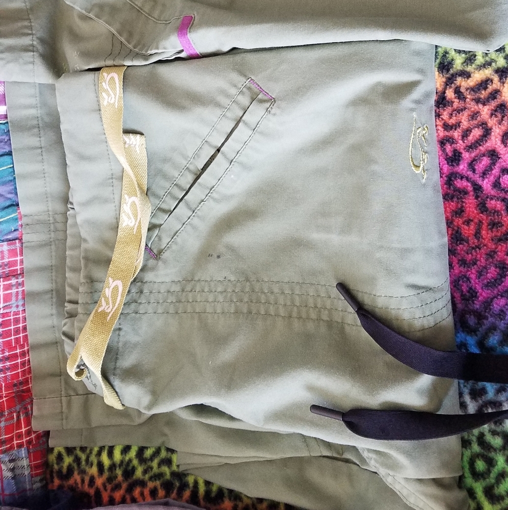 Iguana med scrub set top & bottom